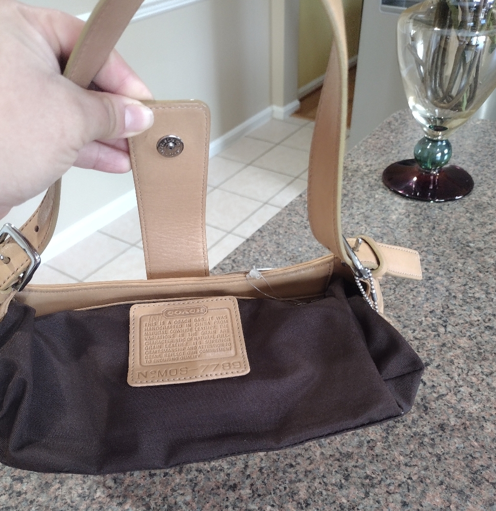 NWT Coach  Hampton Tan Shoulder Bag - Picture 4 of 17